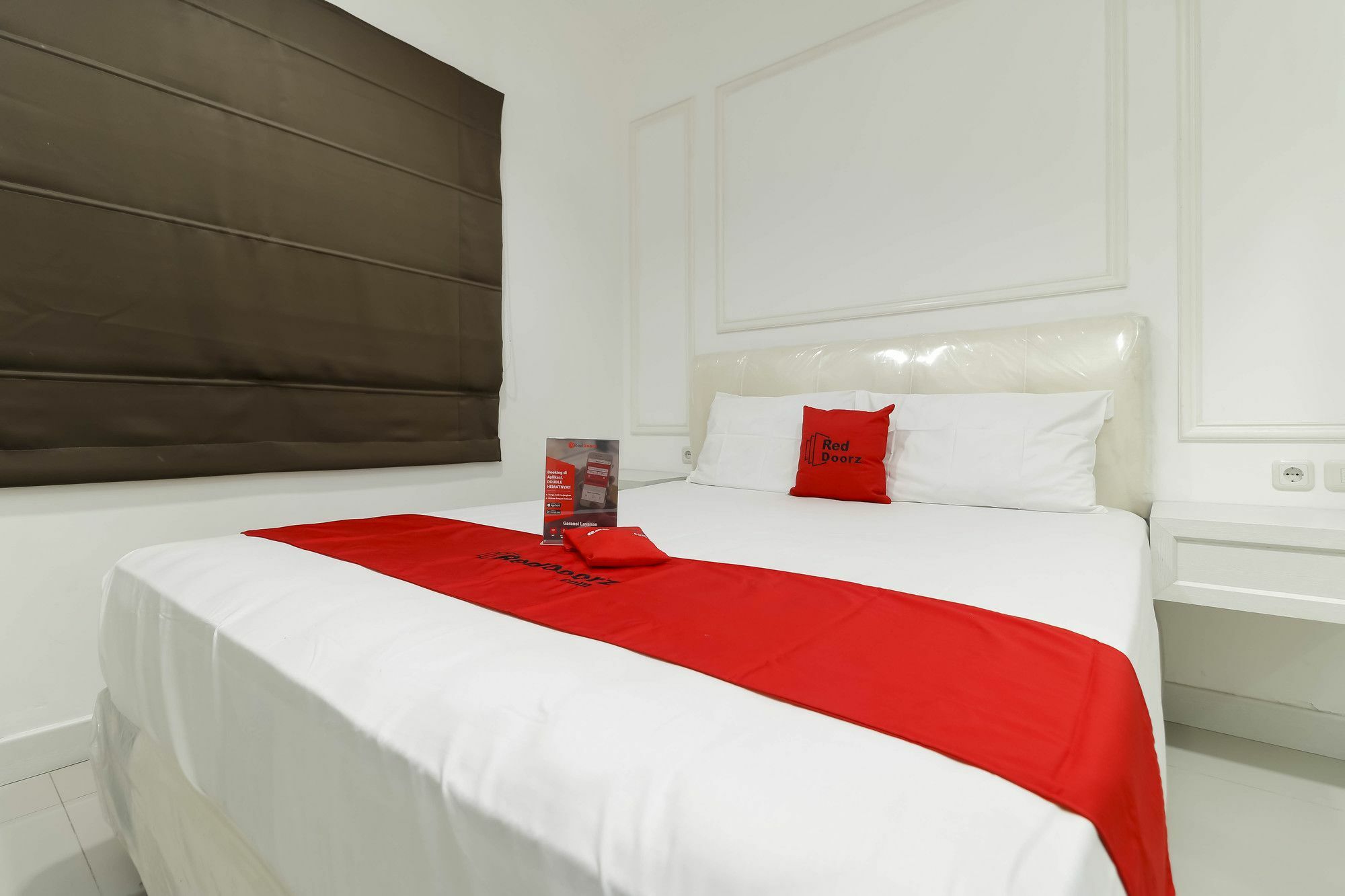 Reddoorz Plus @ Setiabudi Barat Jakarta Exterior photo